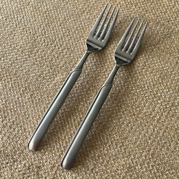 Synergy (Stainless) by J A HENCKELS (ZWILLING) Dinner Forks (2) - Picture 1 of 4